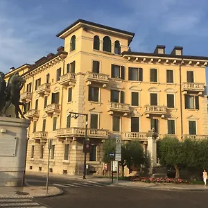 https://lady-verona-bb.hotelinveneto.com
